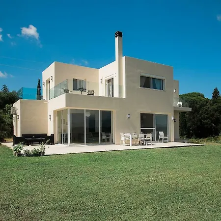 Hill House Villa *